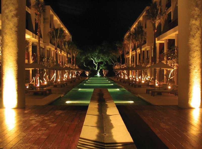 Oasis Beach Resort & Spa
