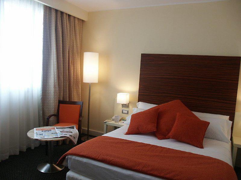 La Meridiana Bleisure Hotel