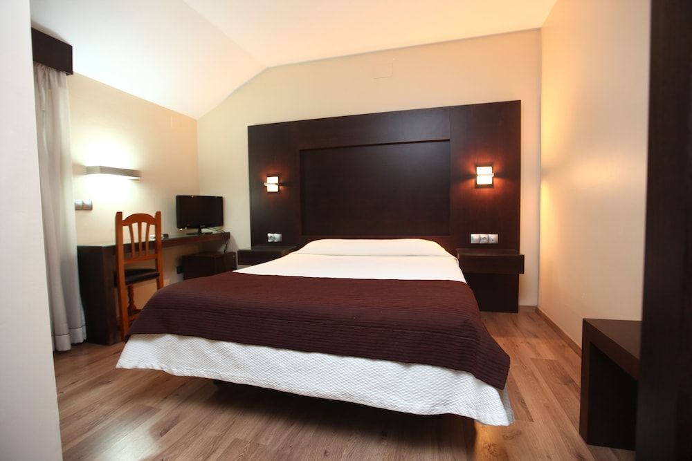 Hotel Anabel Baza