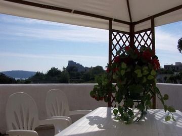 Le Rose Residence