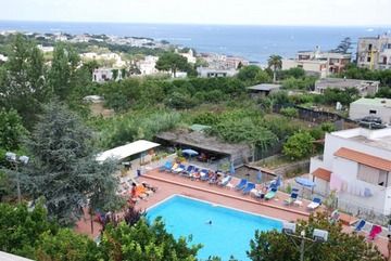 Le Rose Residence