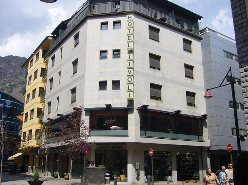 Aston Hotel