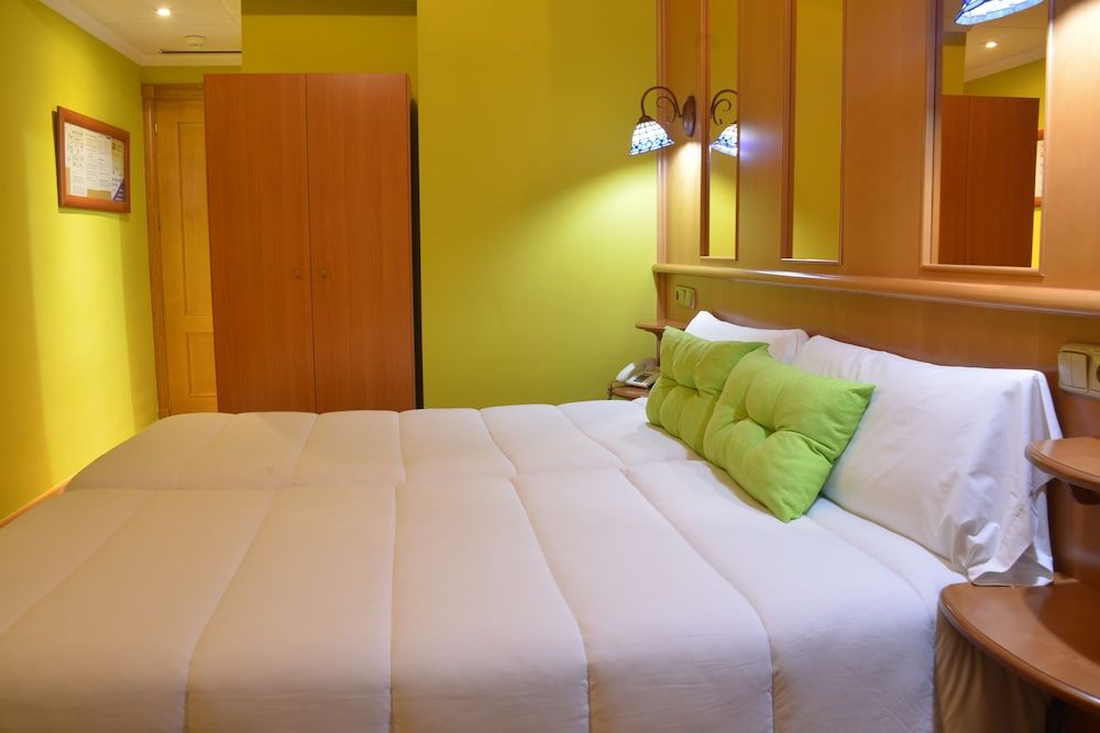Hotel Aro's