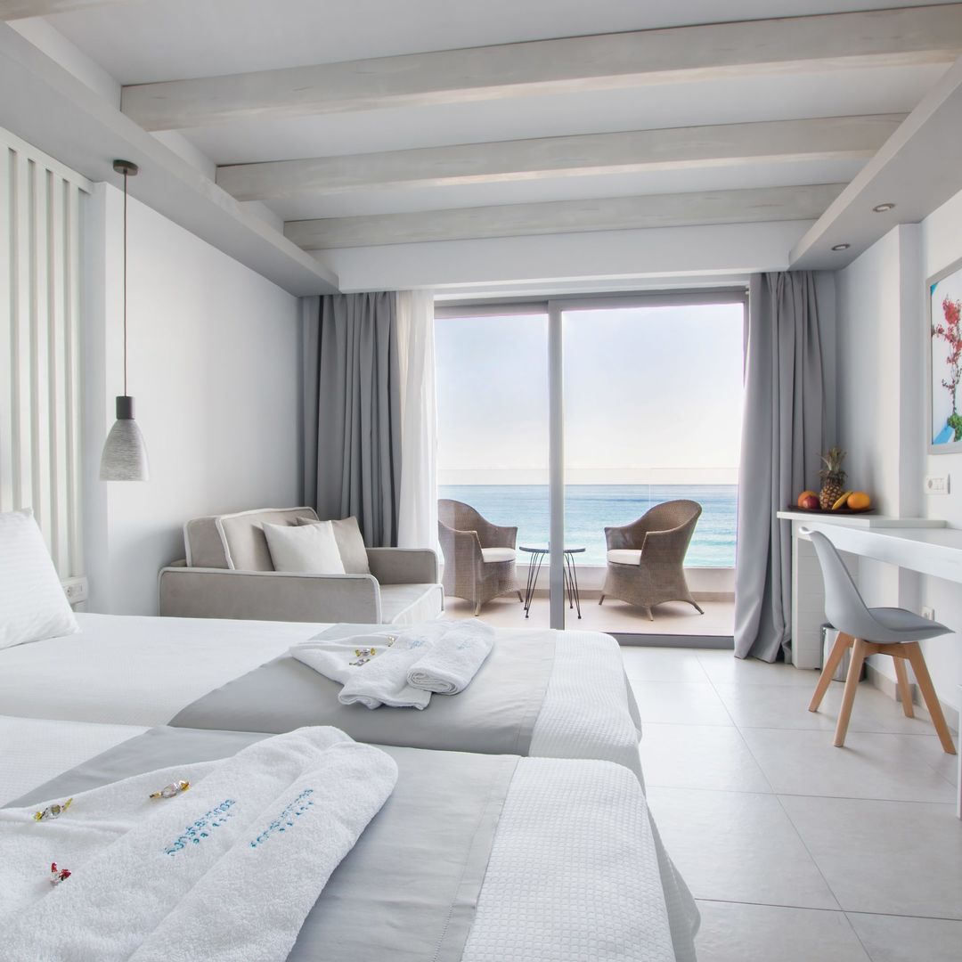 Konstantinos Palace