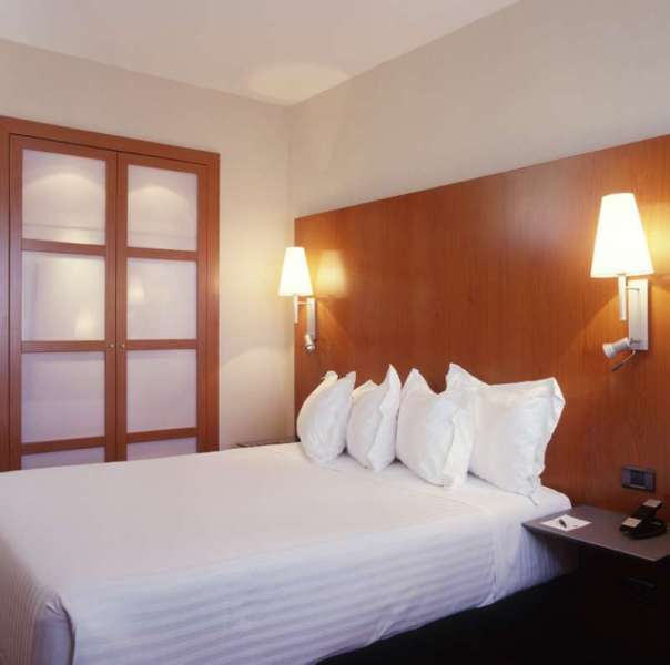 B&B HOTEL Granada Estación