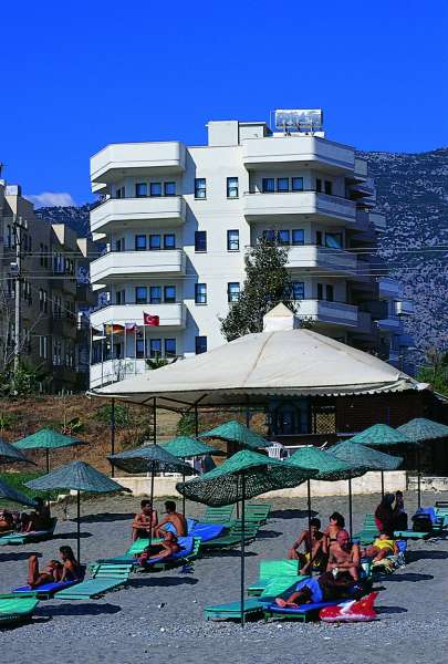 Gold Twins Family Beach Hotel