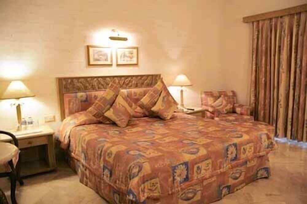 Golden Palms Hotel - Spa