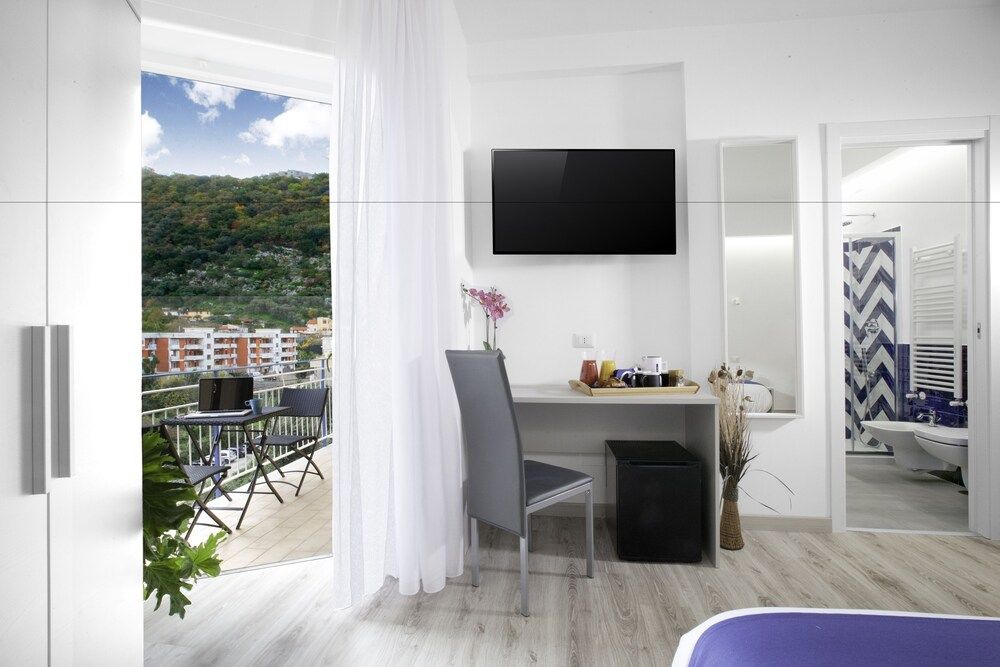 Sirocco Suites