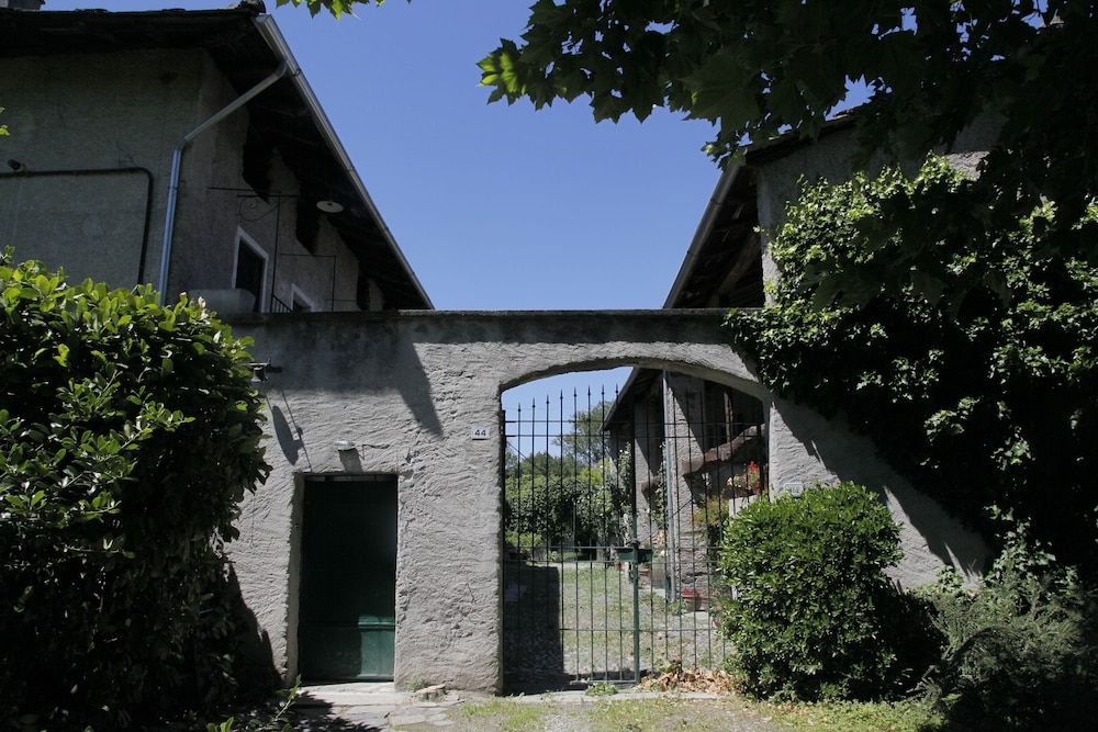 L'Isola Bed & Breakfast
