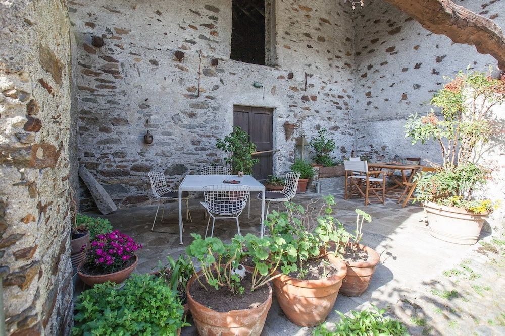 L'Isola Bed & Breakfast