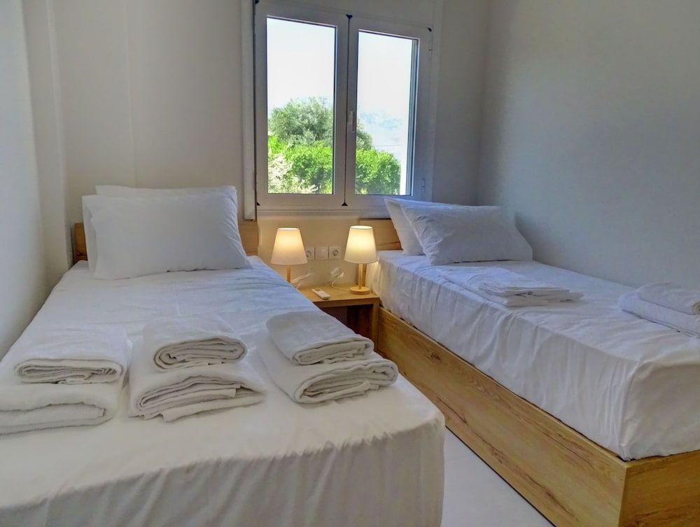 Lyrids Apartments