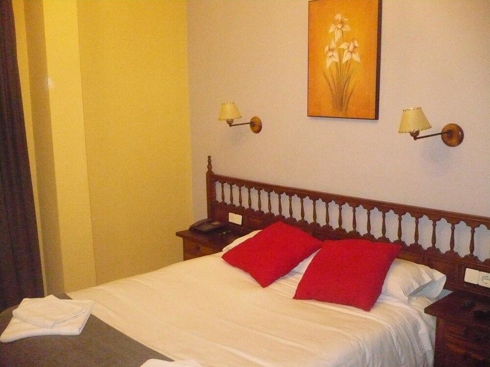 Hotel Uña Serrania Encantada