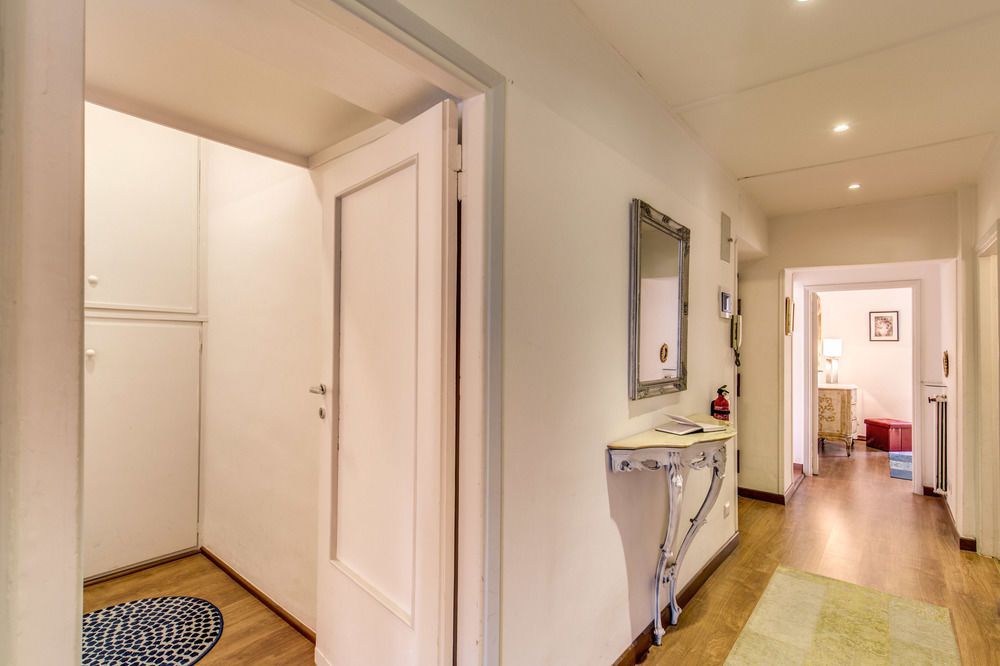Spagna Glamour Life Penthouse