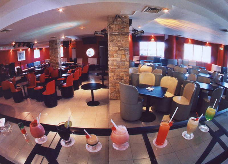 Lois Hotel