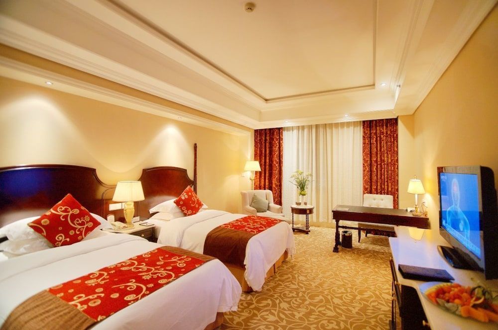 Four Seasons Gary Hotel