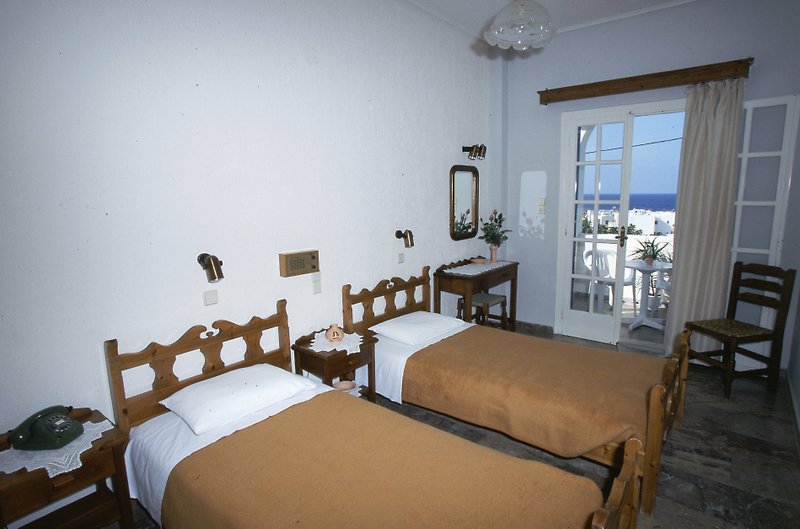 Artemis Hotel