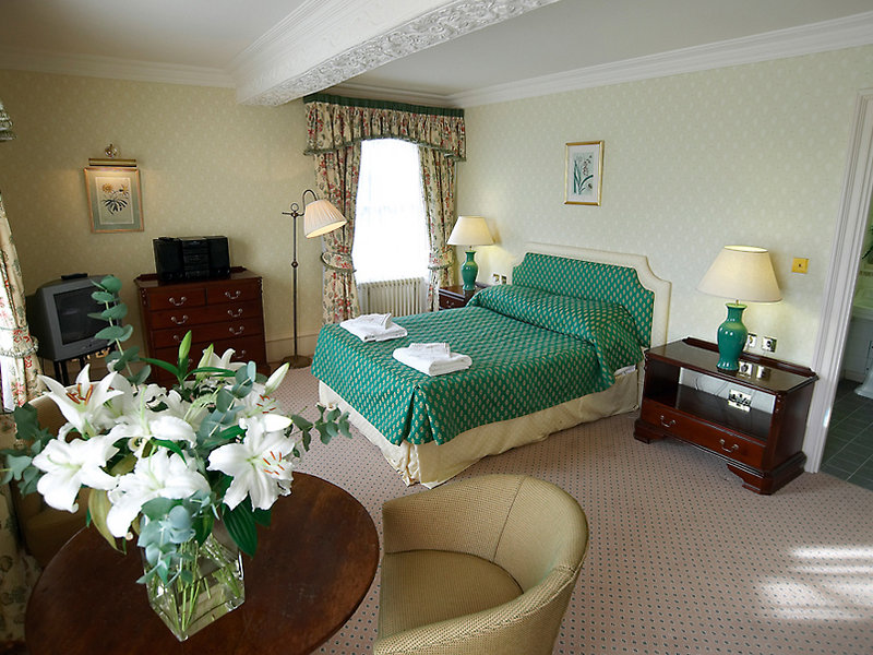 Weetwood Hall Hotel