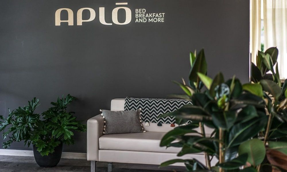 Aplo Hotel