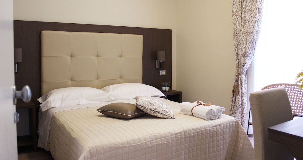 Dimora Santa Chiara Bed & Breakfast