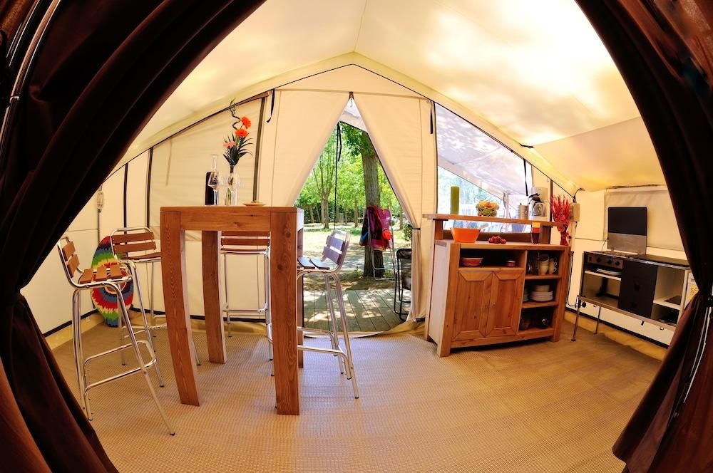 Camping Domaine La Yole