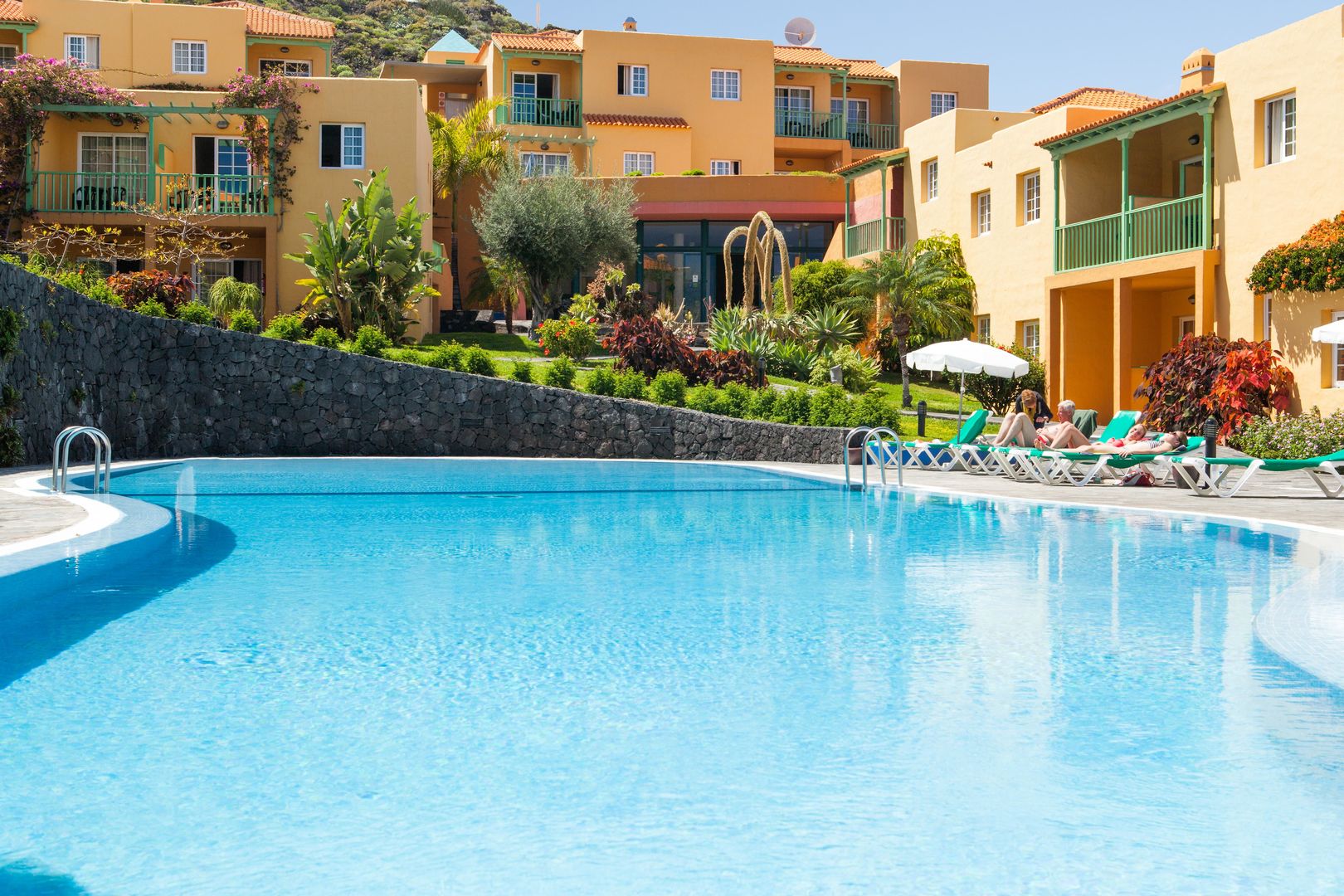 Apartamentos La Caleta