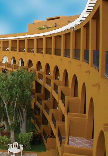 Uxmal Resort Maya