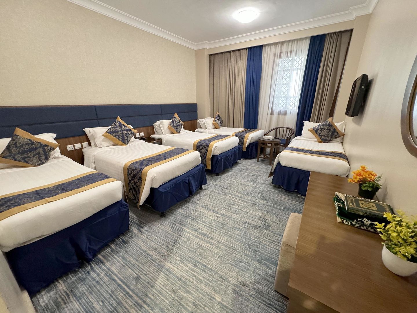 Rabwat Al Safwah Golden Hotel