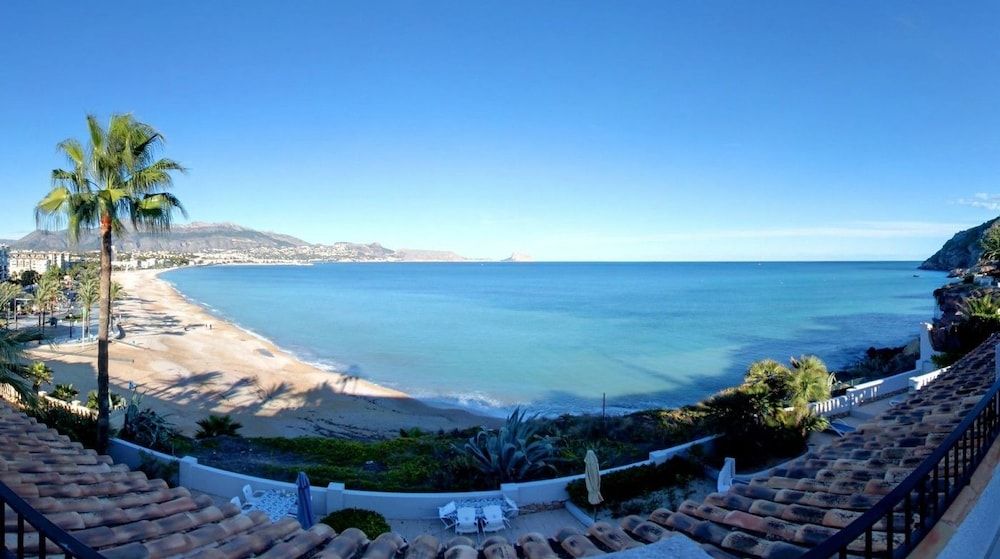 La Riviera