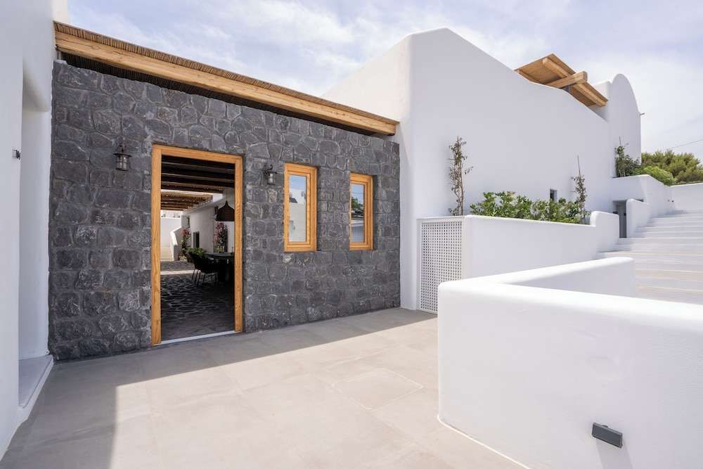NERO Boutique Hotel