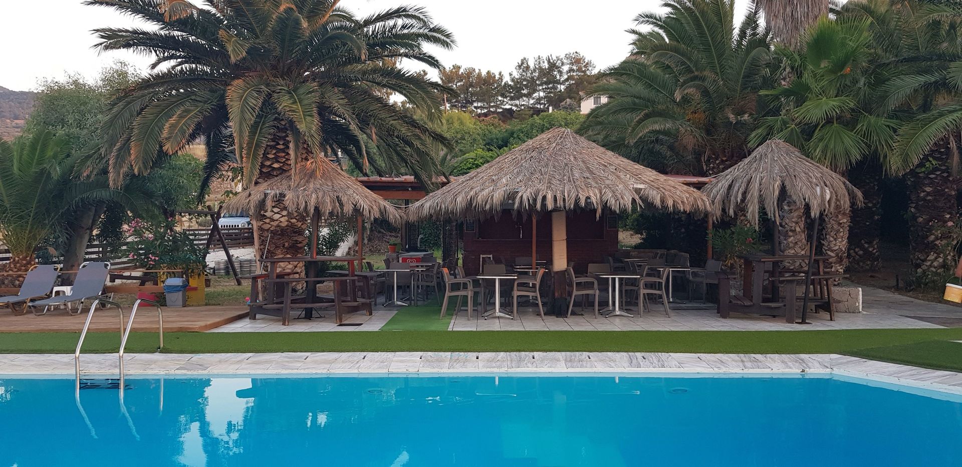 Clara Hotel