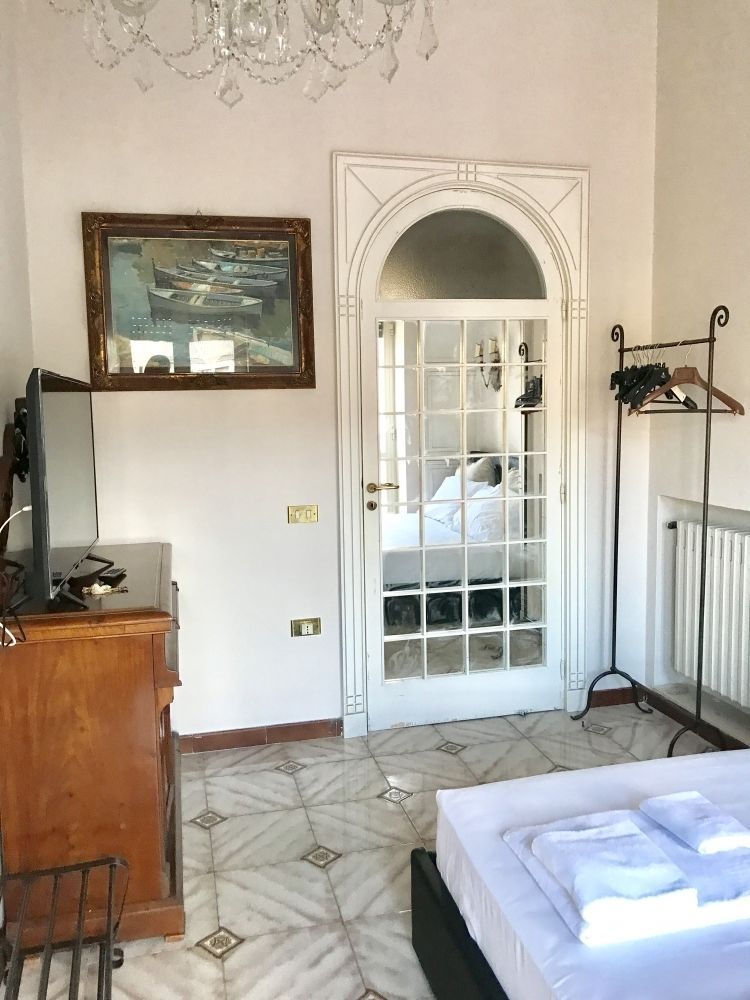Gramsci Apartments