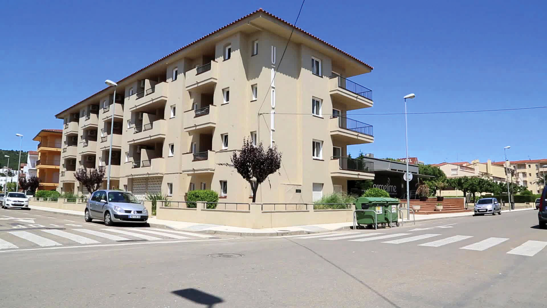 RV Tropik