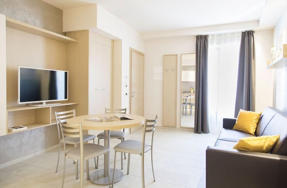 Domus Residence