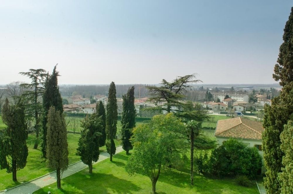 Villa Dragoni