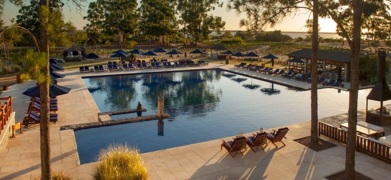 Carmelo Resort & Spa
