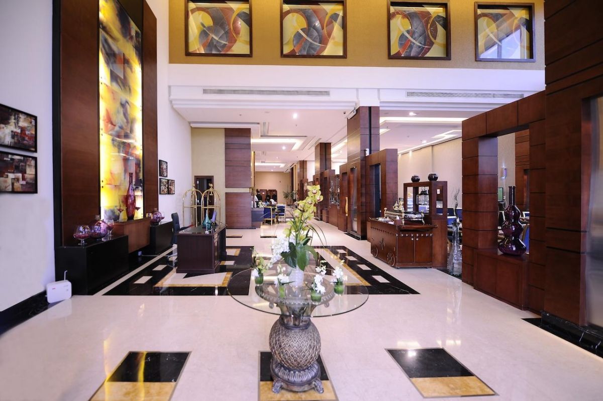 Sunday Signature Riyadh Formerly Qaser Al Hamra by Warwick