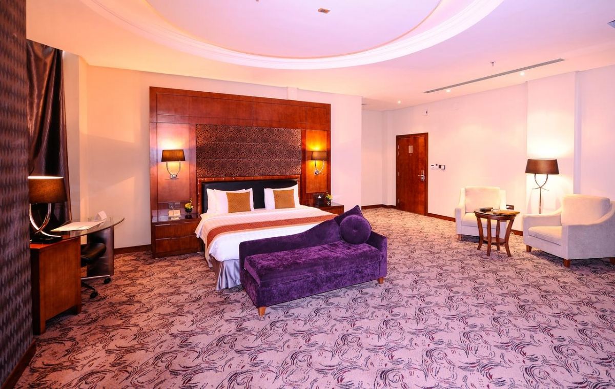 Sunday Signature Riyadh Formerly Qaser Al Hamra by Warwick