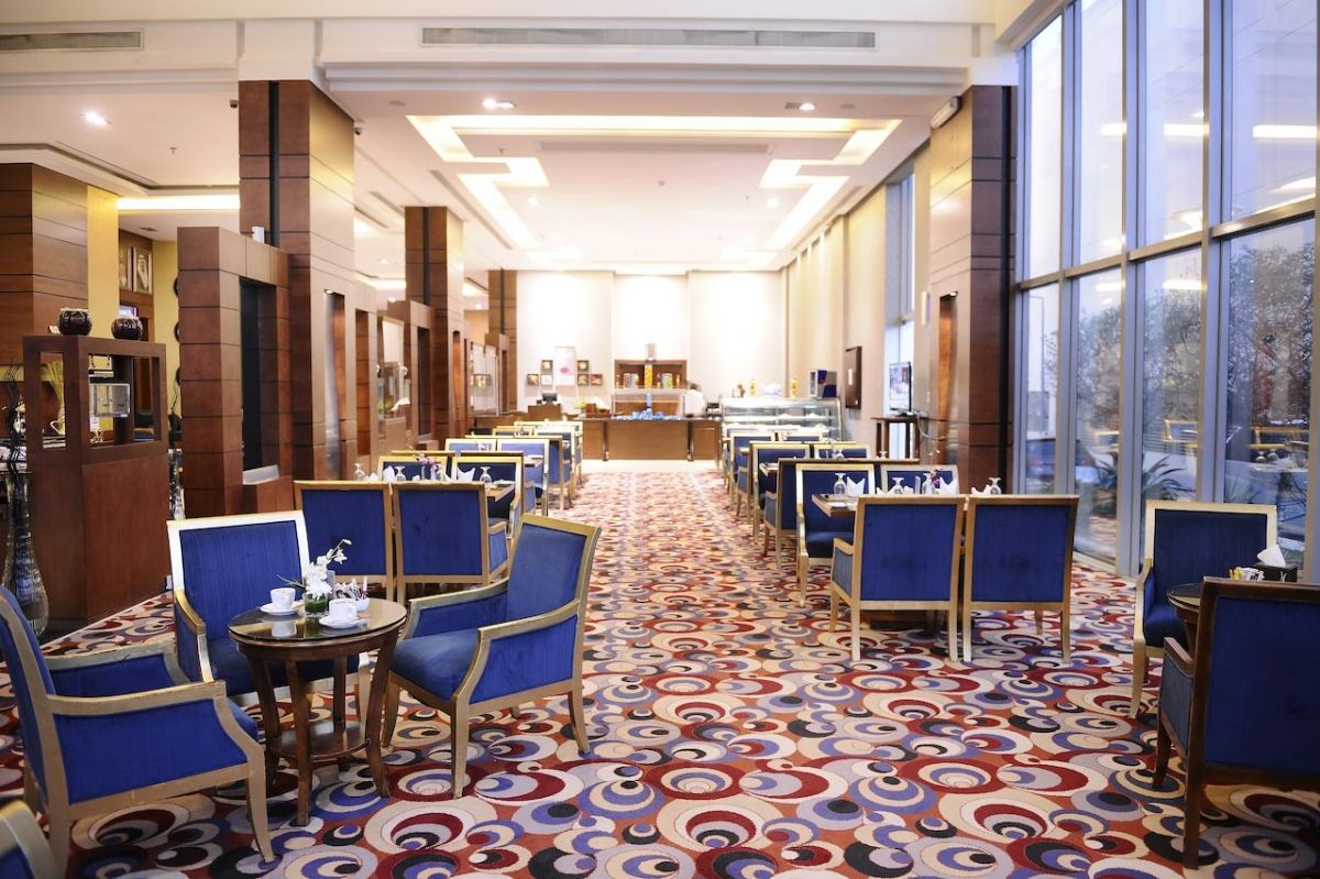 Sunday Signature Riyadh Formerly Qaser Al Hamra by Warwick