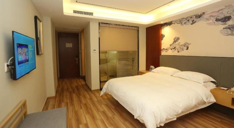 U-Hotel