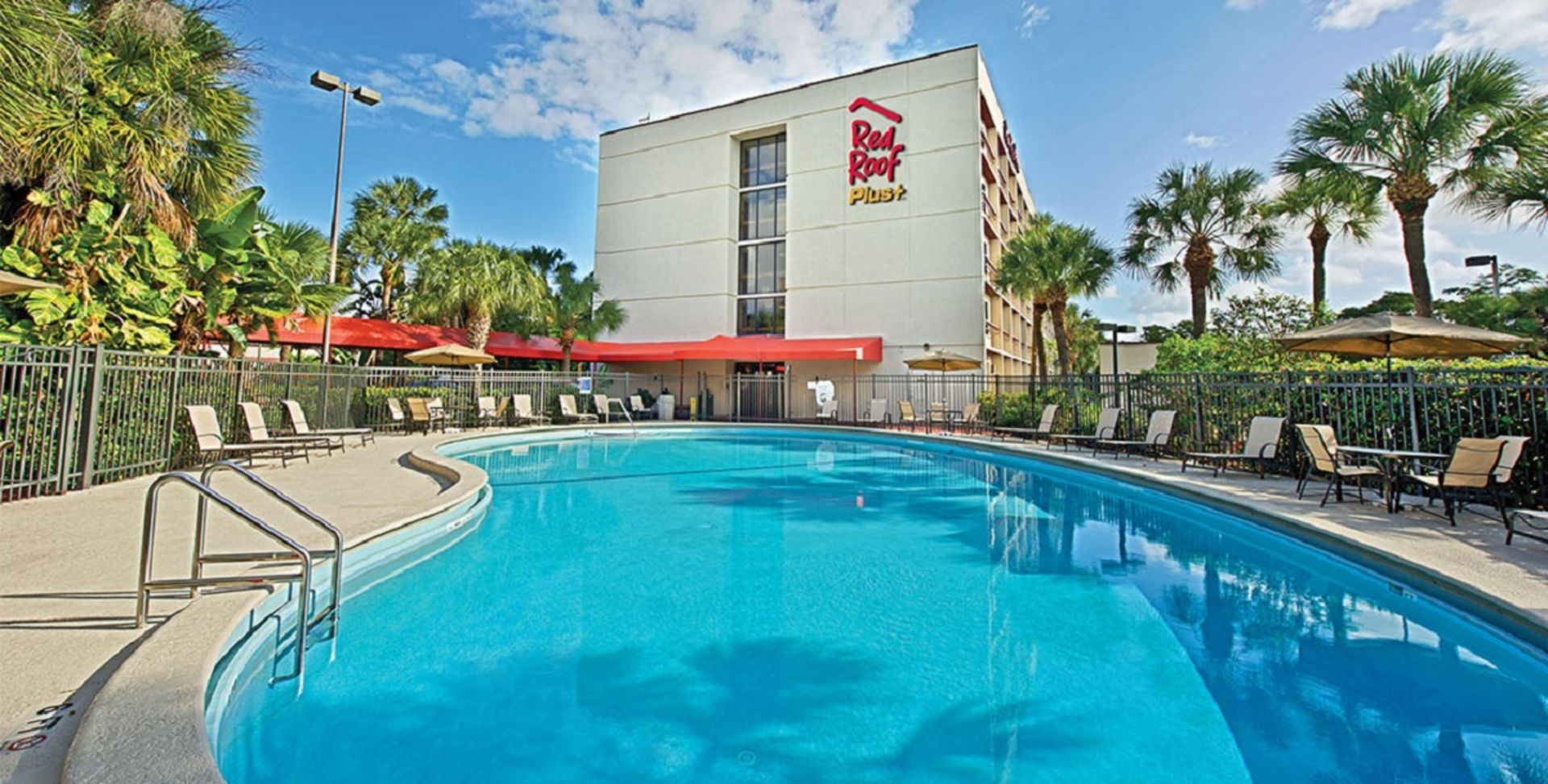 Red Roof PLUS+ Miami Airport