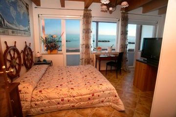 Hotel Rosa Meuble