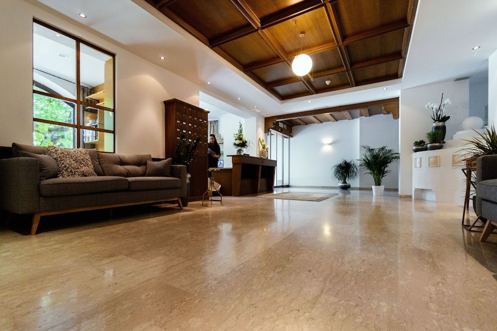 Anett Hotel