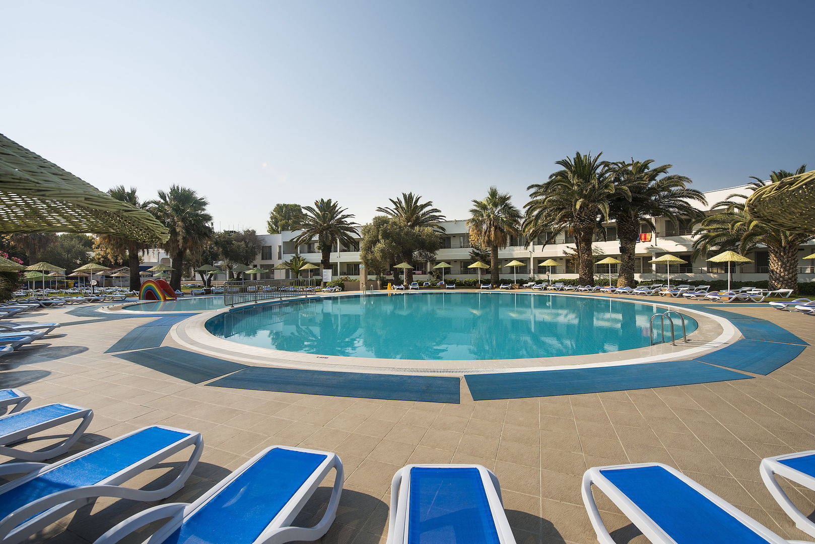 Altin Yunus Apart Beach Plus