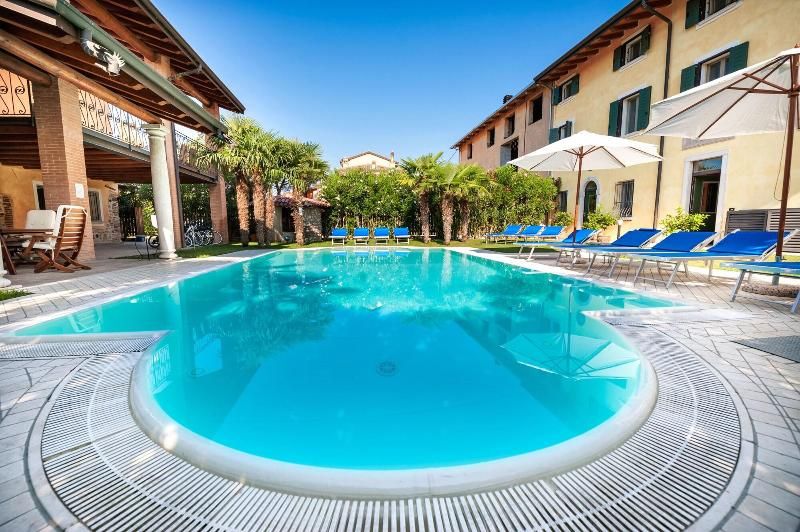 Villa Pace