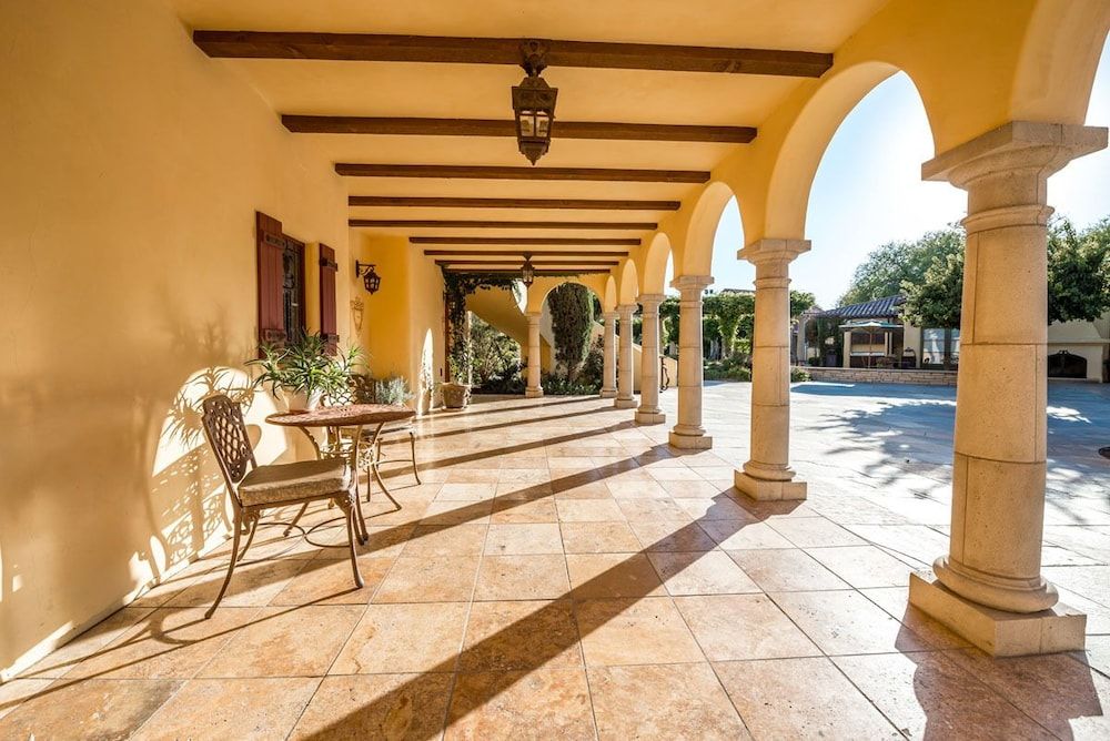 CaliPaso Winery & Villa