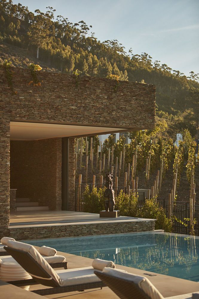 Leeu Estates