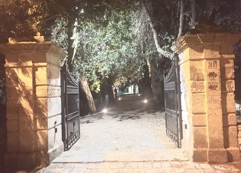 Villa Cenzina B&B