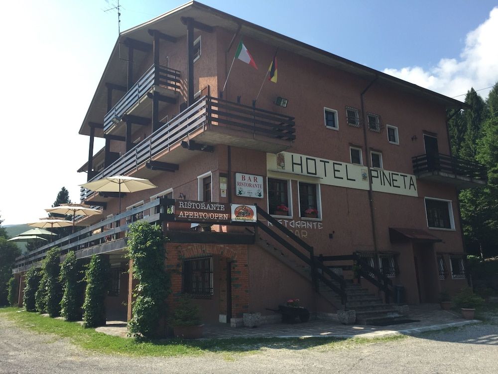 Albergo Ristorante Pineta