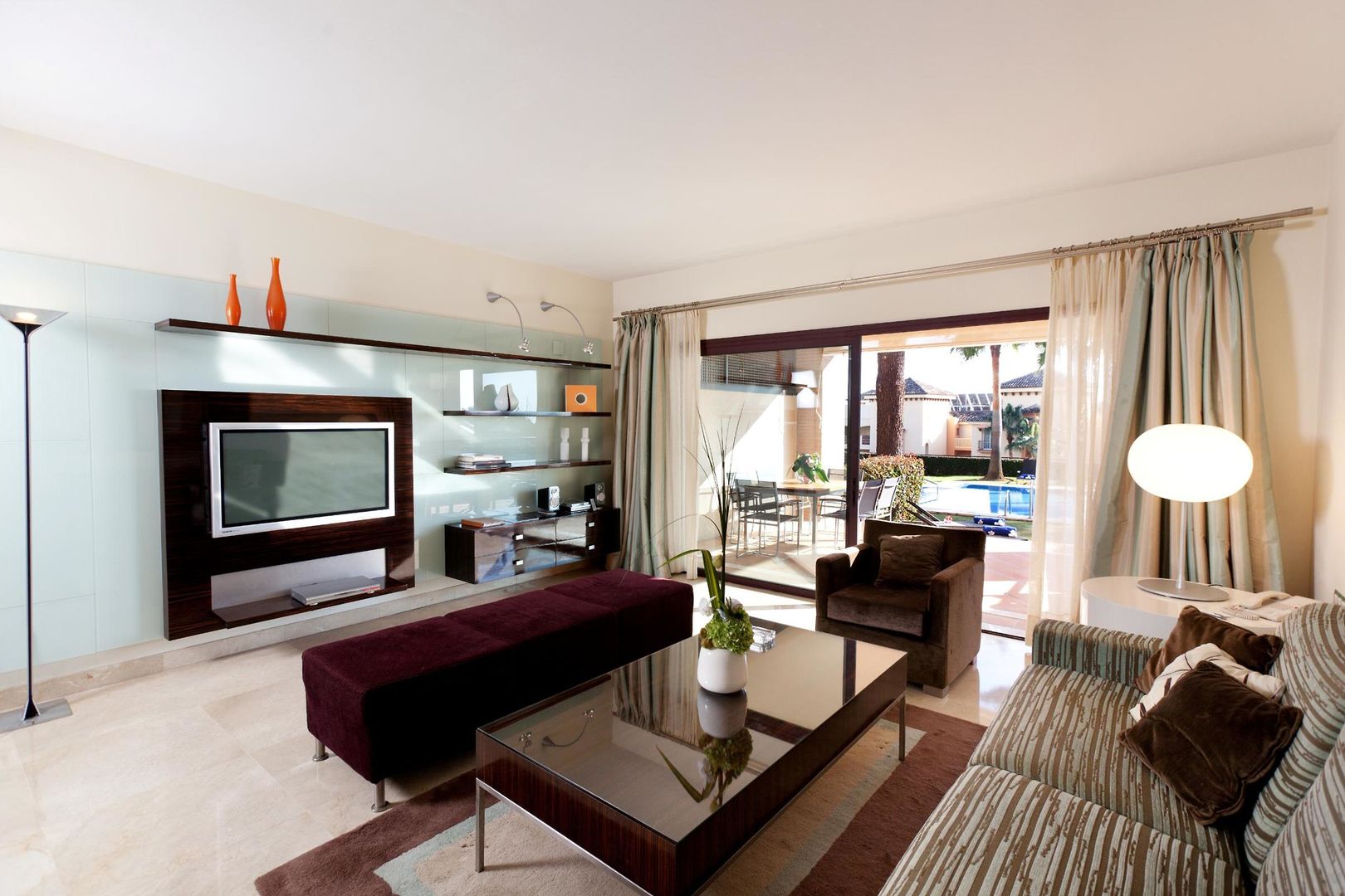 Don Carlos Residences