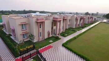 Orchha Palace & Convention Centre